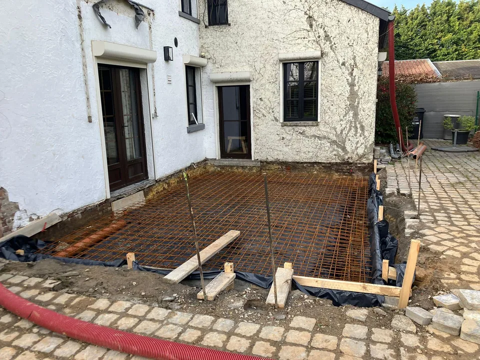 Ferraillage et coffrage de la dalle de fondation